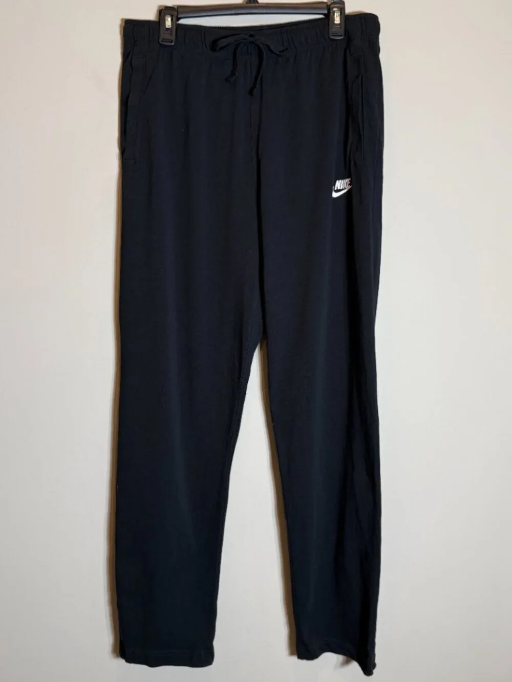 Nike these sportswear